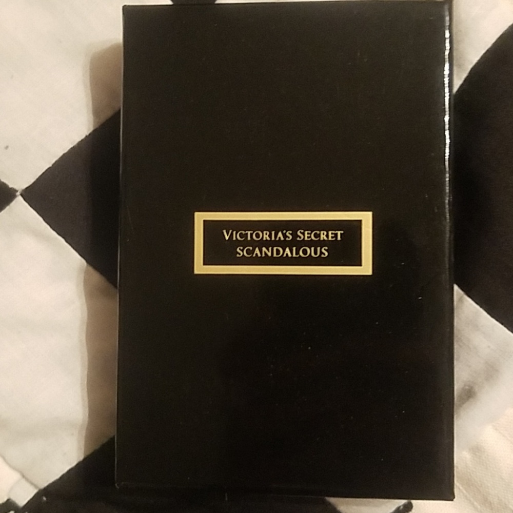 Victoria's secret necklace